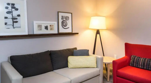 Люкс Country Inn & Suites by Radisson, Metairie New Orleans , LA