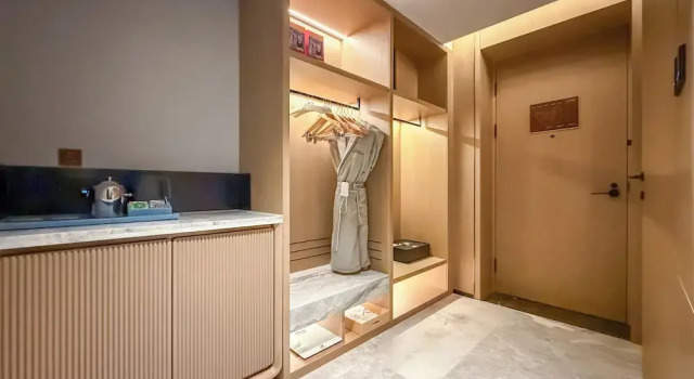 Номер Standard Wingate by Wyndham Chongqing Wushan