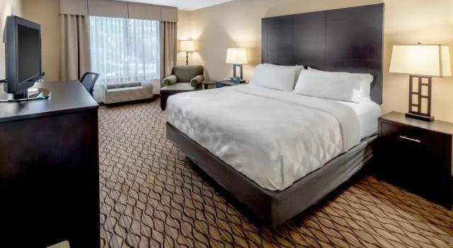 Номер Standard Holiday Inn Milwaukee Airport by IHG