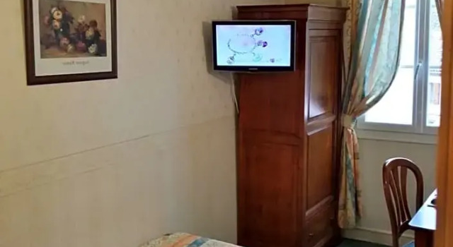 Одноместный номер Economy Hôtel Riquet
