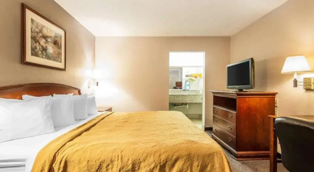 Standard Zimmer Quality Inn