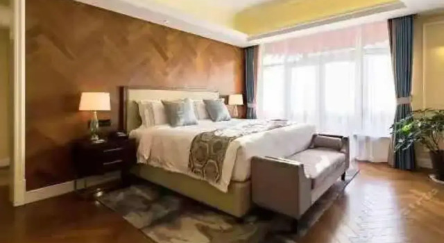 Seine House