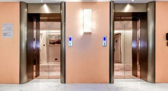 Vienna International Hotel Chongqing Jiangbeizui Financial Center, Забронировать Отель Бизнес-отели Jiang Bei, 4* 5*