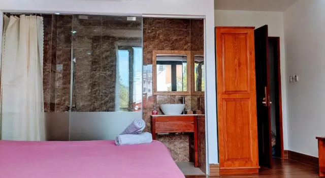 Двухместный номер Standard с балконом Kim Ngân Hotel