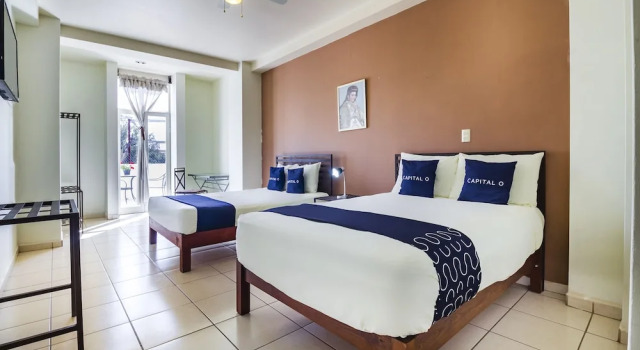 Люкс Standard Hotel Plaza Galindo
