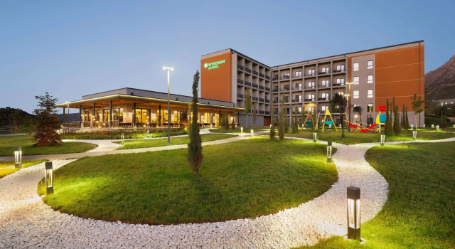 Wyndham Garden Zomin, Rezervați Hotel Jizzakh Jizzakh region