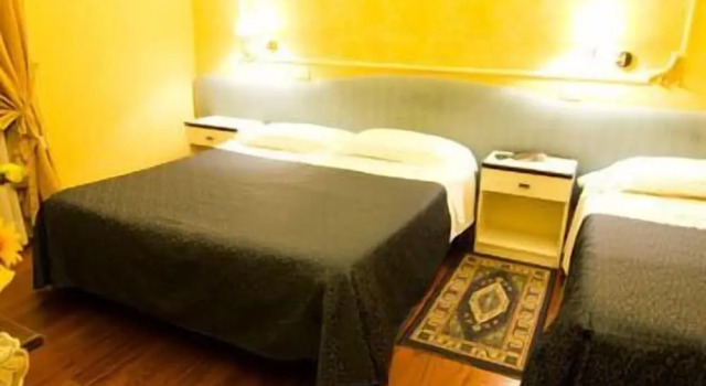 Standard- tredobbelt værelse Hotel Alba