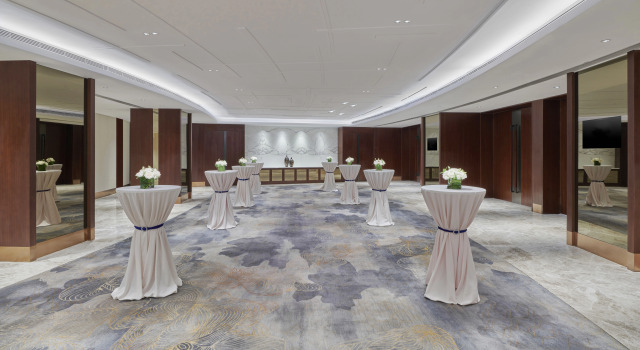 Crowne Plaza Zhuhai City Center by IHG