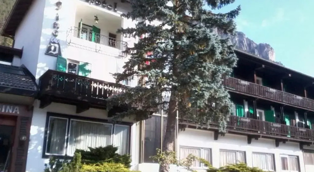 Hotel Regina Delle Dolomiti