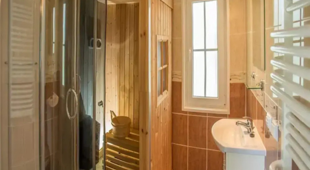 Шале Luxe Chalet w/ Sauna
