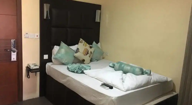 Двухместный номер Standard Cynergy Suites Royale