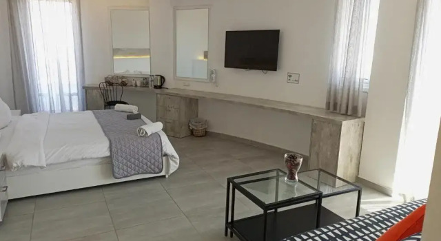 Monolocale con balcone White 11