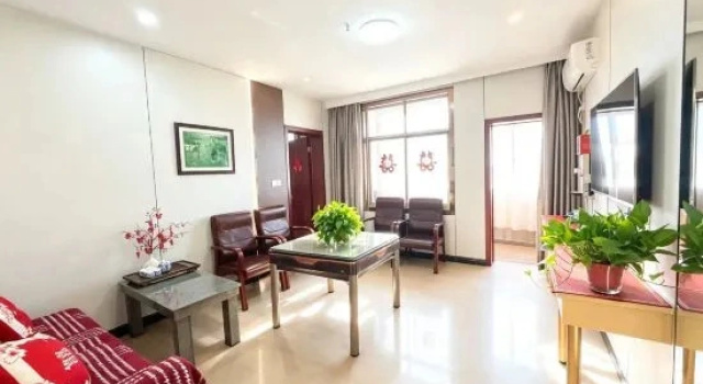 Двухместный люкс Deluxe Shell Xinyang Huangchuan County Railway Station Hotel