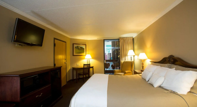 Fun City Resort Hotel, Book Ferieresort Hoteller i Burlington med morgenmad, Morgenmad