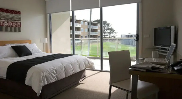 Номер Standard с балконом Silverwater Resort Phillip Island