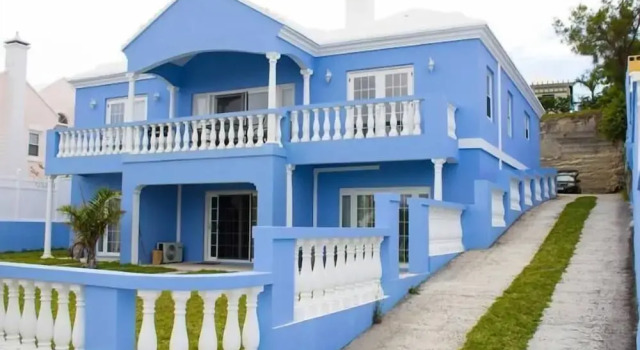 Blue Diamond Apartments, Book Lejlighed Hoteller i Warwick Parish med parkering, Parkering