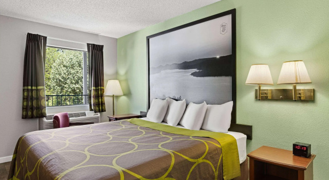 Super 8 by Wyndham Branson - Shepherd of the Hills Exwy, Забронировать Отель Отели Table Rock Lake с парковкой, Парковка