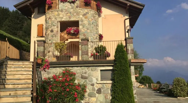 Home Iseo Lake, Buchen Sie Hotel Bossico Iseosee