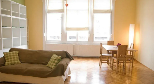 Opera Theater Apartment, Забронировать Апартаменты/квартира 06. Терезварош Будапешт, рядом с Вёрёшмарти утца