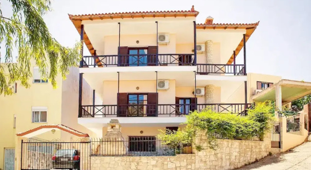 Amarandos Villa