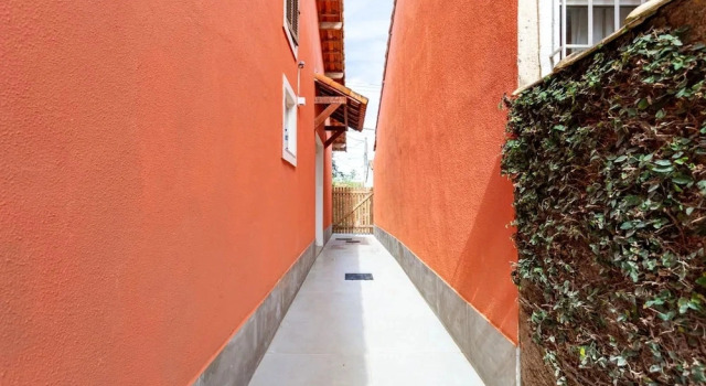Casa com Churrasqueira a 550m da Praia Itaipua u