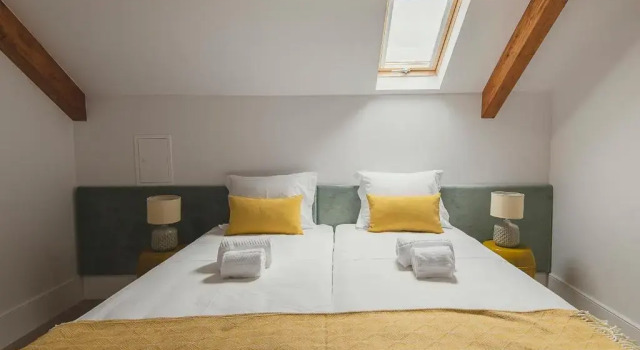 Vibrant Porto Apartments - Heroismo's Metro