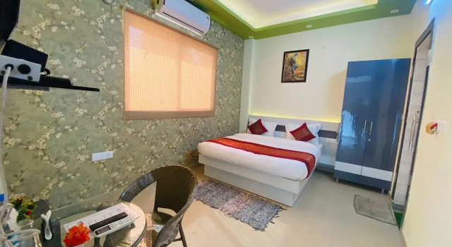 Crescent Inn, Забронировать Отель Отели Грейтер-Нойда с завтраком, Завтраки