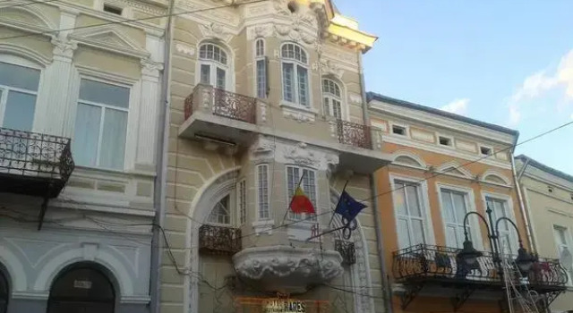 Hotel Rares, Đặt Khách sạn Botosani Rumani