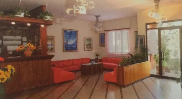 Residence Cherie, Забронировать Отель Борджо-Верецци Ривьера-делле-Пальме
