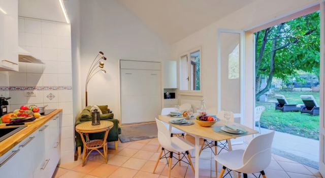 Апартаменты Standard France Apartment
