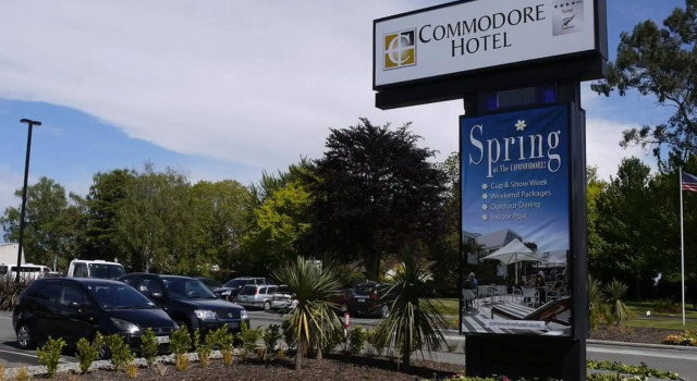 Commodore Airport Hotel Christchurch, Забронировать Отель Avonhead 