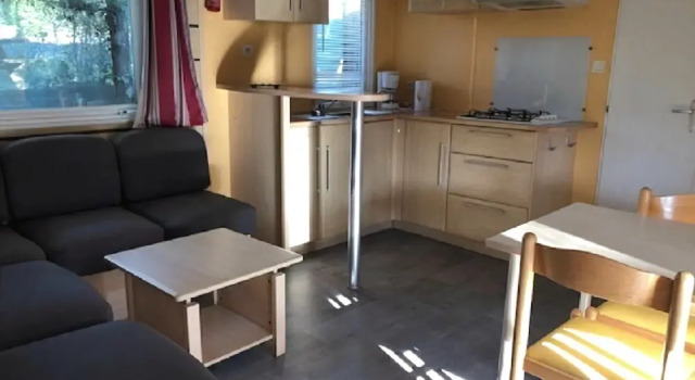 Camping Mas de Nicolas, Rezervasyon Kamp Alanı Alpilles kamp ve glamping, Kamp Alanı