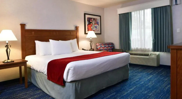 Номер Standard Lamplighter Inn & Suites at SDSU