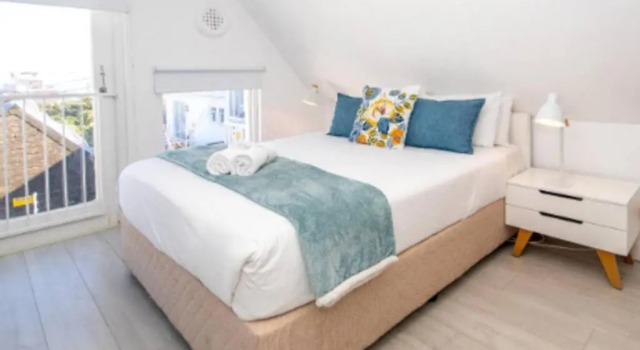 Stylish 1 bedroomed apartment in Sea Point - Caprice, Забронировать Апартаменты/квартира Кейптаун Cape Peninsula