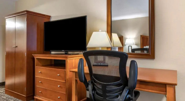 Номер Deluxe Best Western Swiss Clock Inn