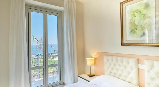 Двухместный номер Standard с балконом и с видом на озеро Hotel San Marco
