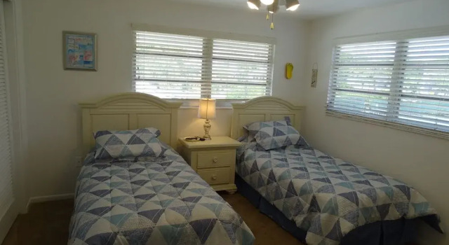 Aloha Kai - 50 2 Bedrooms 1.5 Bathroom Apts