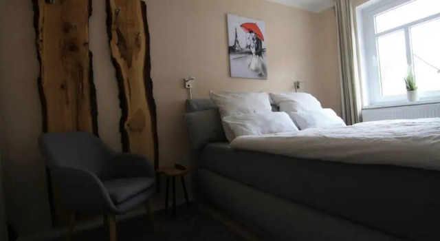 Ferienwohnung EG.Rechts, Prenota Appartamento Gernrode 