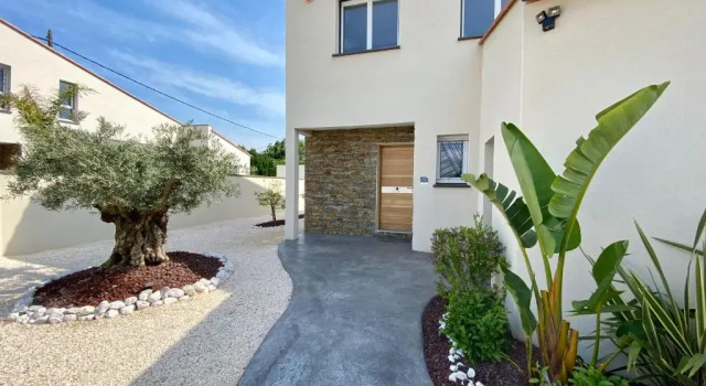 Les Villas Black&White, Book Hotel Palau-del-Vidre Languedoc-Roussillon