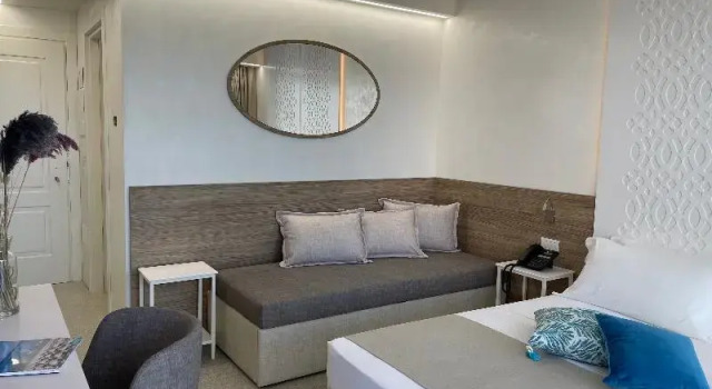 Habitación doble Estándar con vista a la piscina Marelive - CDSHotels