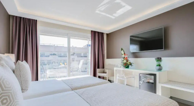 Двухместный номер Executive с частичным видом на море Calipolis