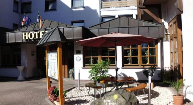 Hotel-Restaurant Zum Schwalbennest