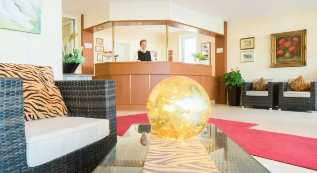 airhotel ROYAL, Rezervovat Hotel Landstuhl 