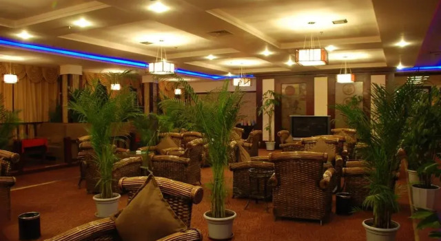 Yaan Gucheng Hotel, Varaa Hotelli Hotellit Sichuan pysäköinnillä, Pysäköinti