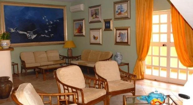 Royal, Buchen Sie Hotel 3-Sterne-Hotels in Lampedusa, 3*