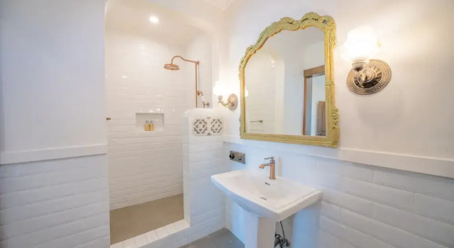 Номер Deluxe Pitaloka Hotel Sanur By DeWizZ Management