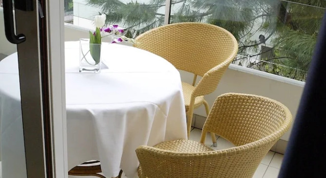 Одноместный номер Economy с балконом Hotel Luxor