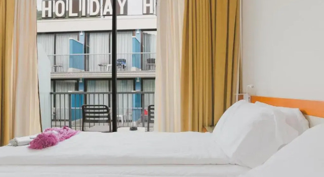 Двухместный номер Economy с балконом Hotel Holiday Sport & Relax