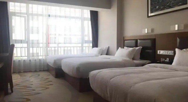 Vyluk J Hotel Fuxing Road Lijiang, Забронировать Отель Лицзян Юньнань, рядом с Улица Сквер-стрит Древнего города Даянь