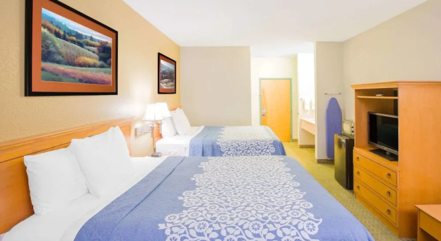 Люкс c 1 комнатой Days Inn by Wyndham Hattiesburg MS
